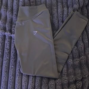 Gymshark leggings in color dusty Olive brand new never worn.
